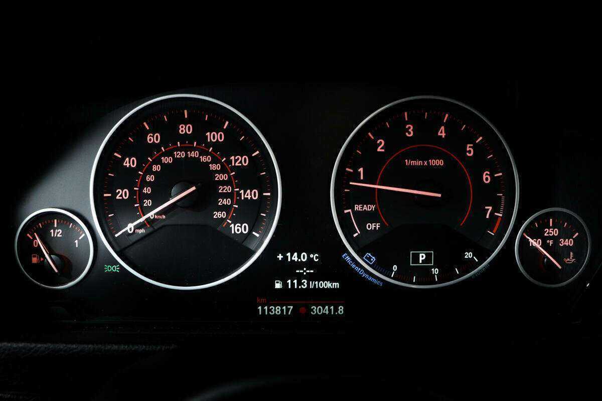 Б/У БМВ 3 серии 2016 года. Фото: #8