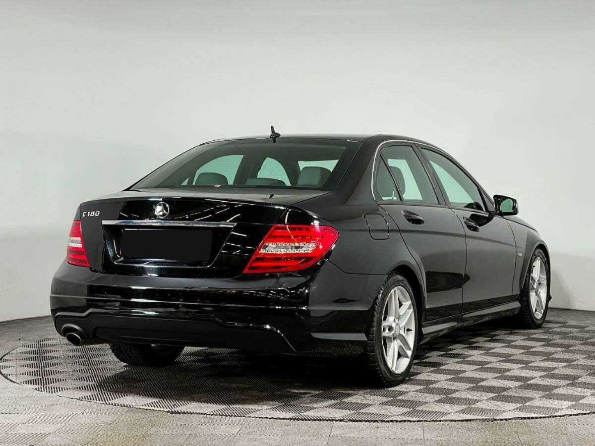 Б/У Мерседес-Бенц Ц-Класс 2012 года. Фото: #4