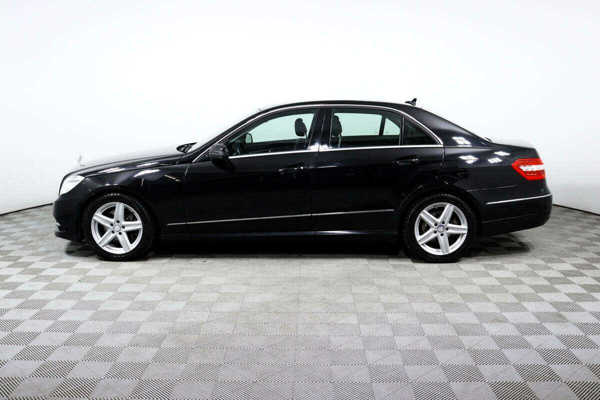 Б/У Мерседес-Бенц Е-Класс 2012 года. Фото: #7