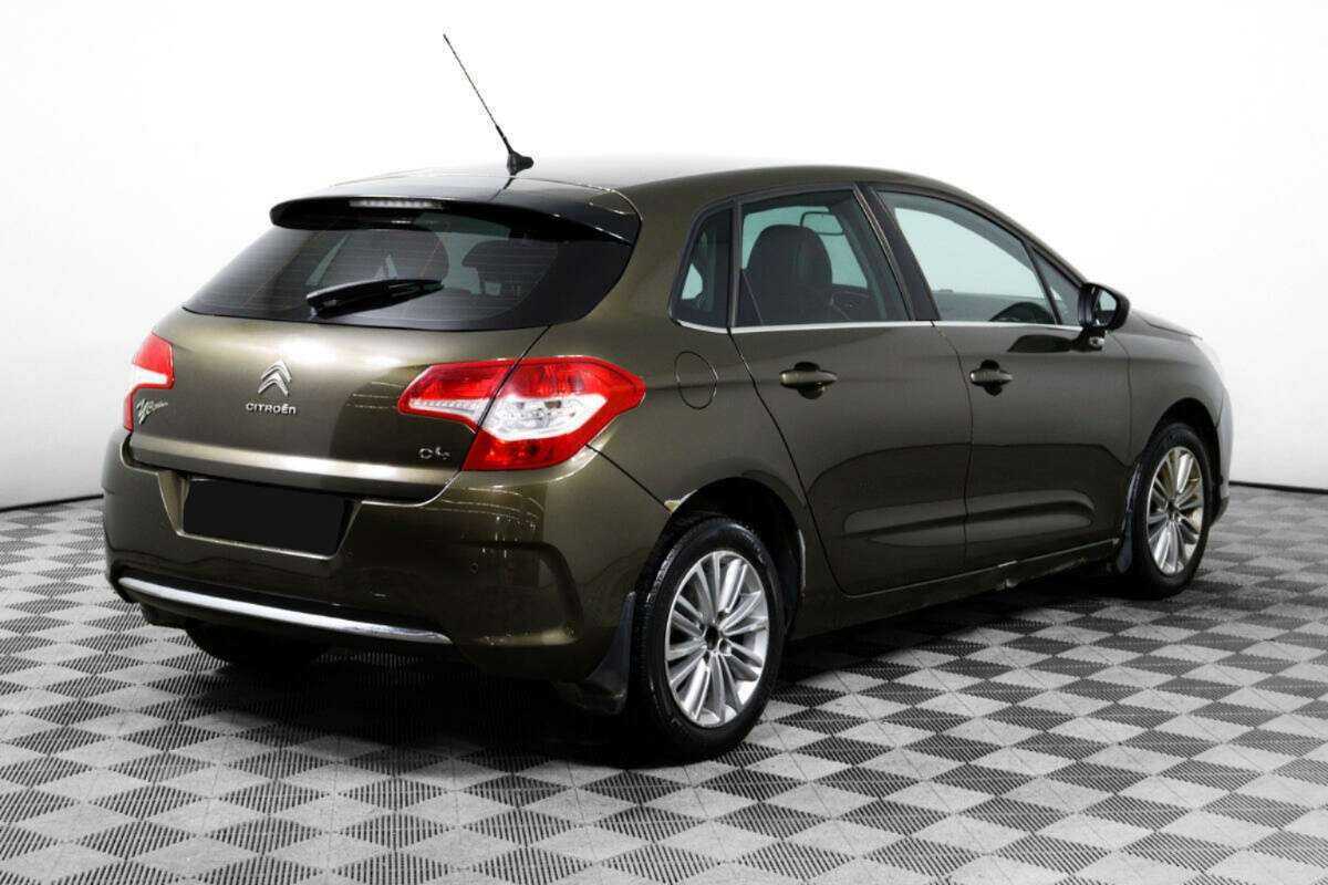 Б/У Ситроен Ц4 2012 года. Фото: #4