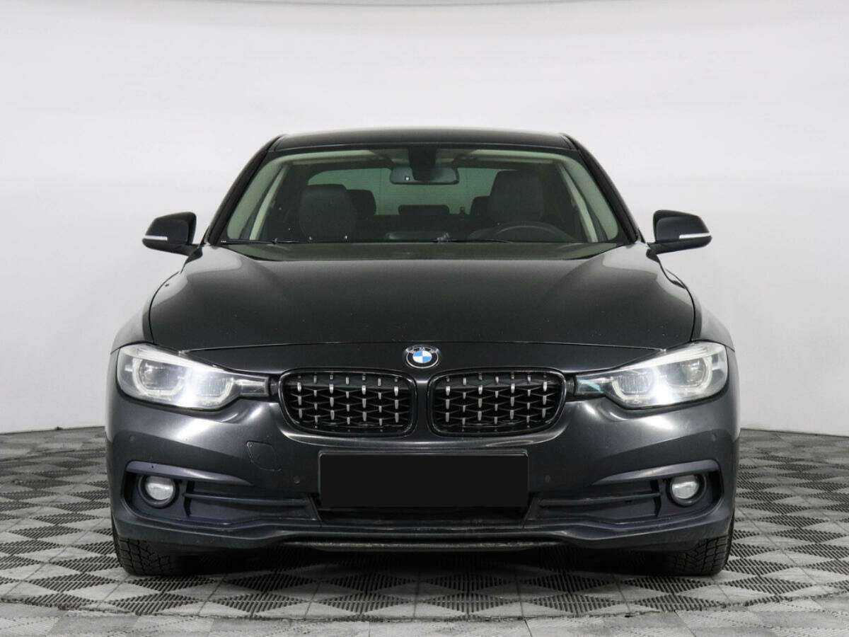 Б/У БМВ 3 серии 2017 года. Фото: #2