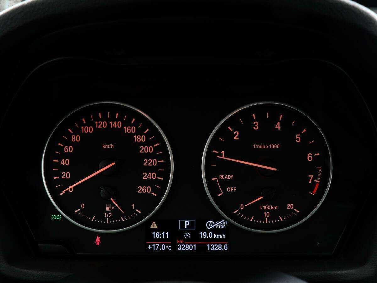 Б/У БМВ Икс1 2016 года. Фото: #9