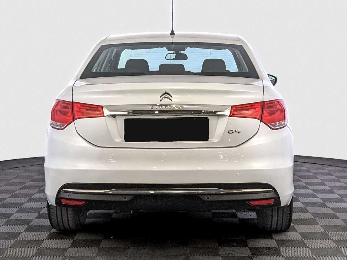 Б/У Ситроен Ц4 2016 года. Фото: #5