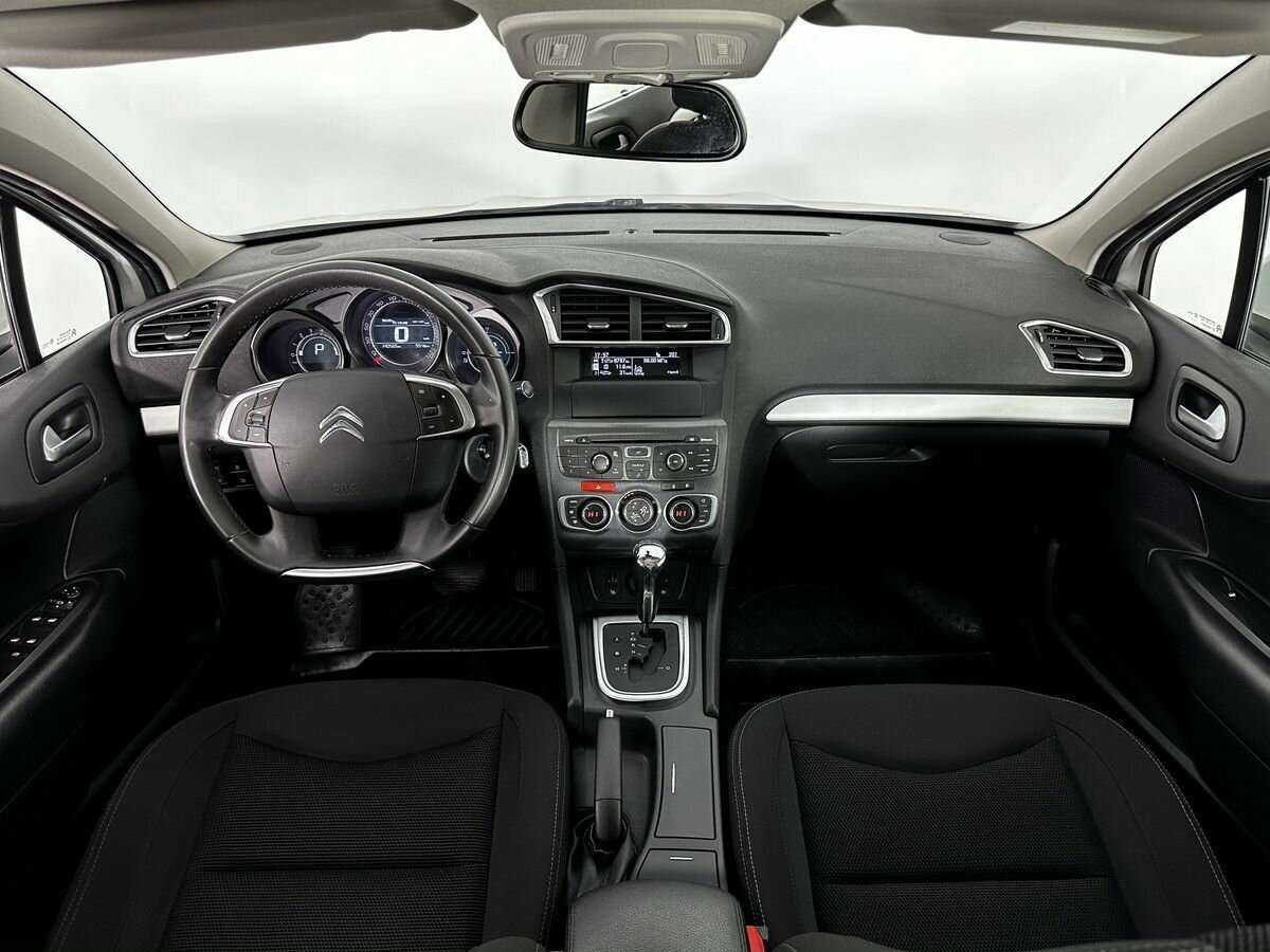 Б/У Ситроен Ц4 2014 года. Фото: #10