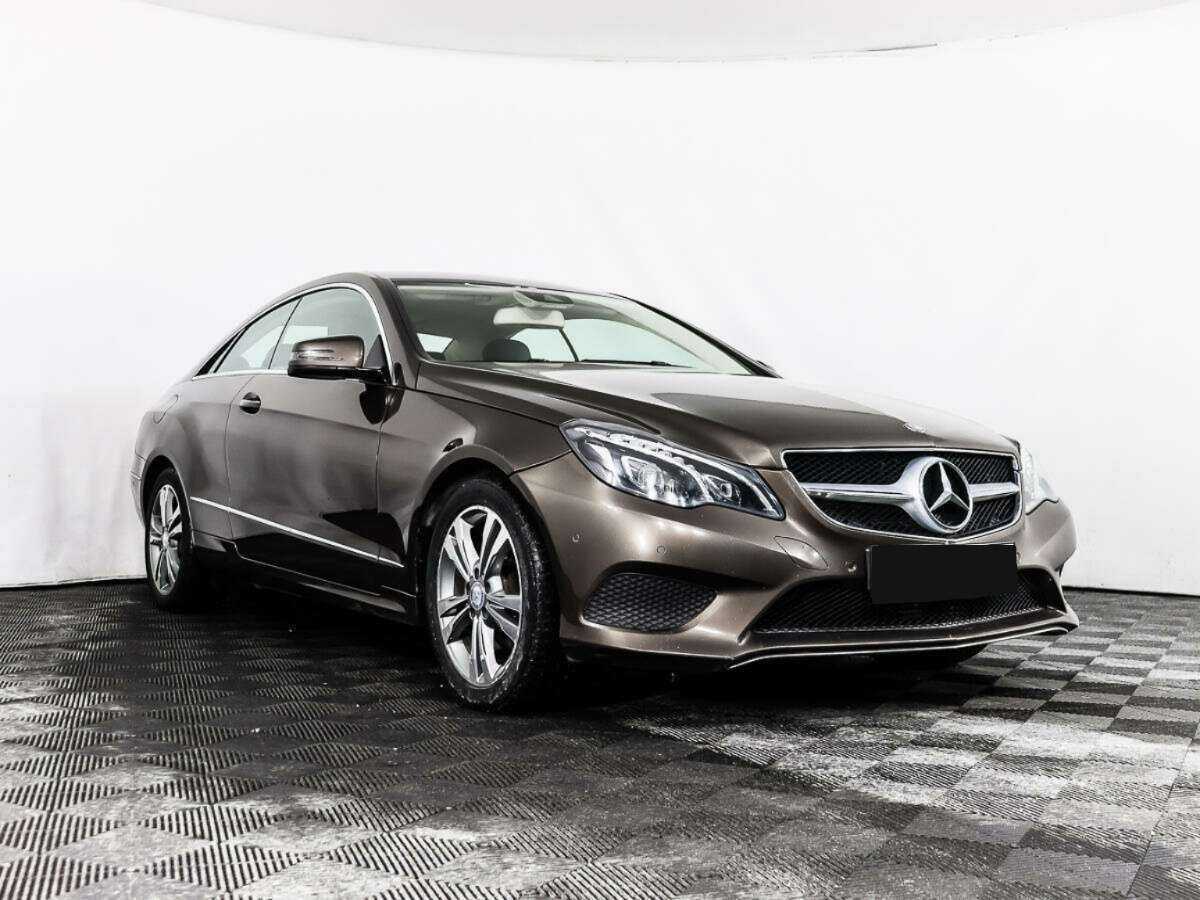 Б/У Мерседес-Бенц Е-Класс 2014 года. Фото: #2