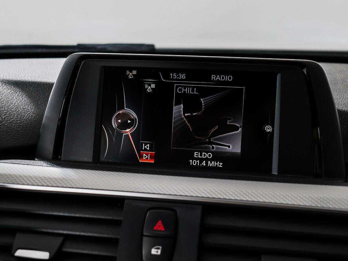 Б/У БМВ 3 серии 2015 года. Фото: #11