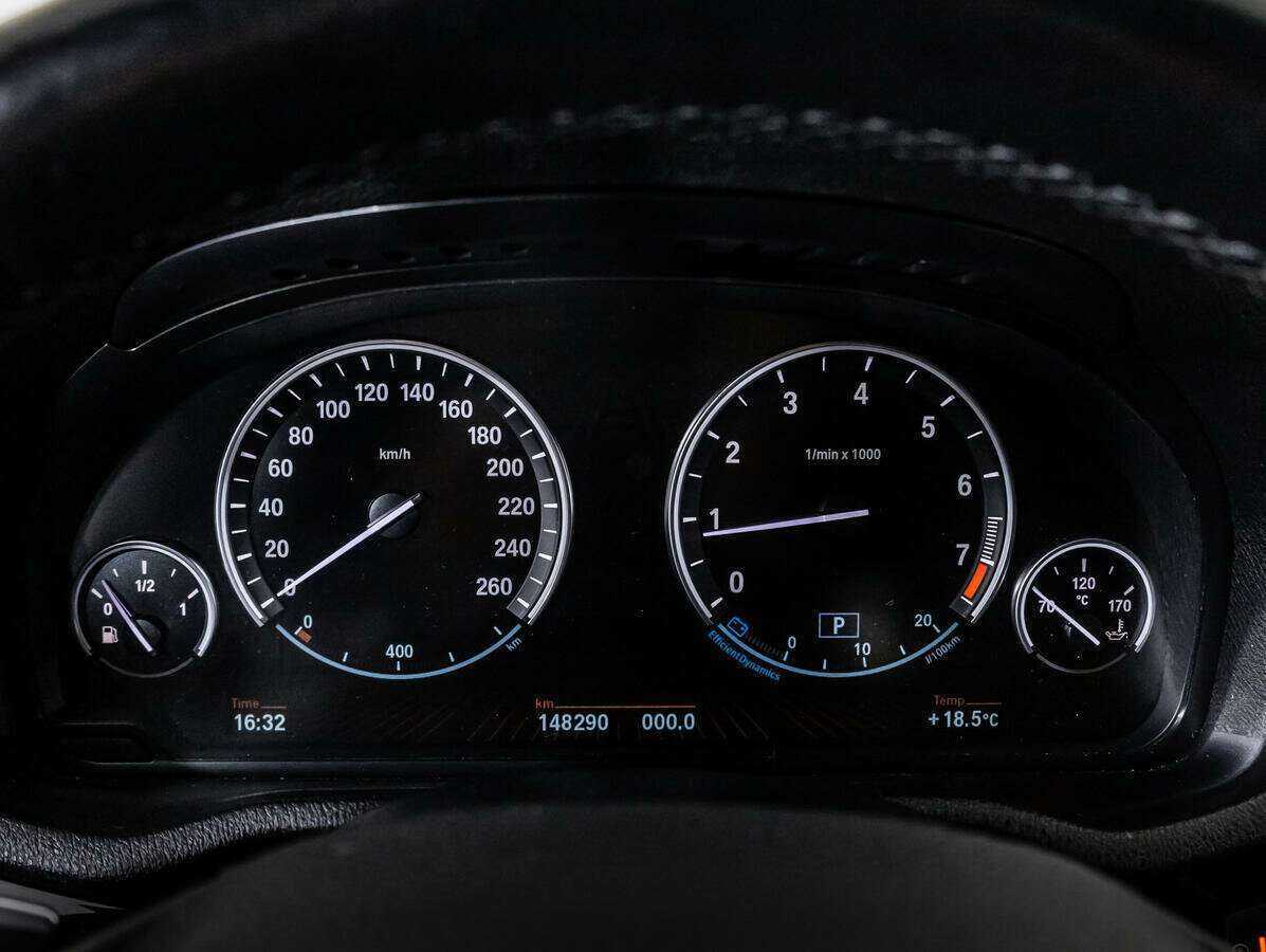 Б/У БМВ Икс3 2015 года. Фото: #9