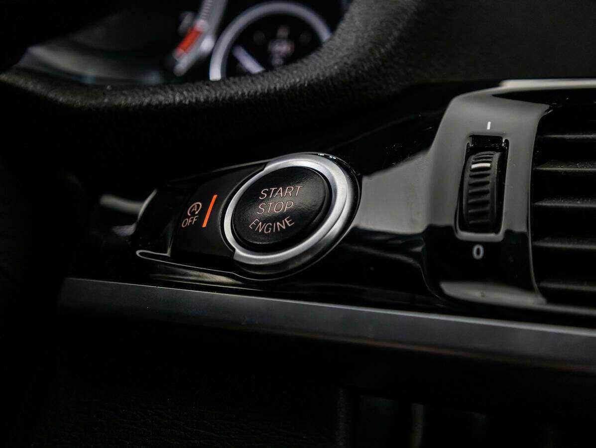 Б/У БМВ Икс3 2015 года. Фото: #14