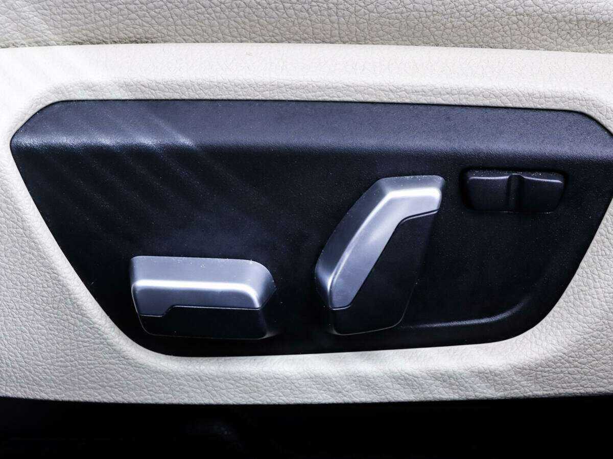 Б/У БМВ 3 серии 2012 года. Фото: #18