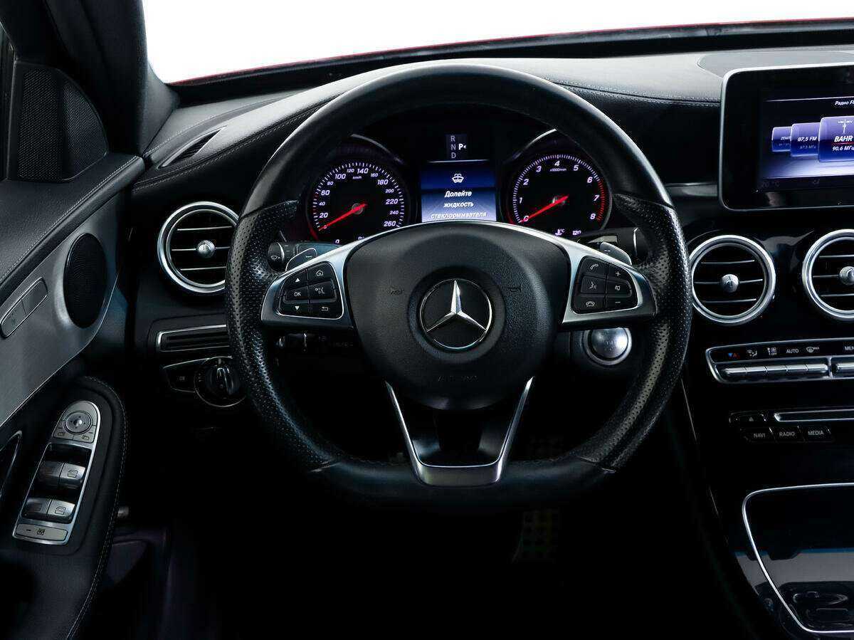 Б/У Мерседес-Бенц Ц-Класс 2015 года. Фото: #11