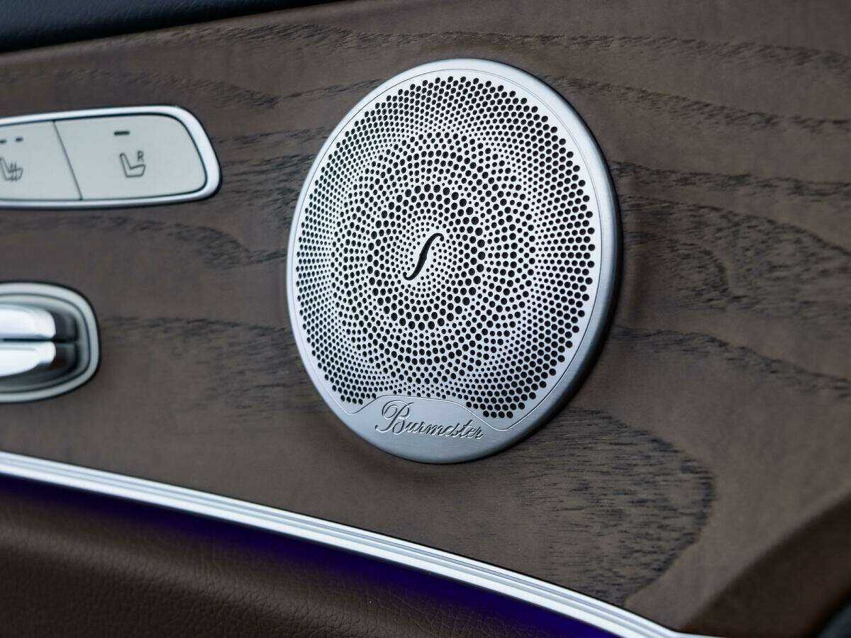 Б/У Мерседес-Бенц Е-Класс 2016 года. Фото: #15