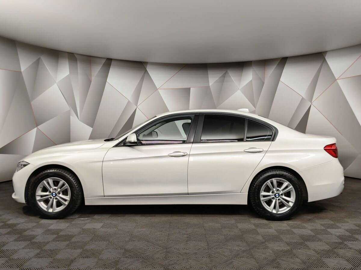 Б/У БМВ 3 серии 2018 года. Фото: #4