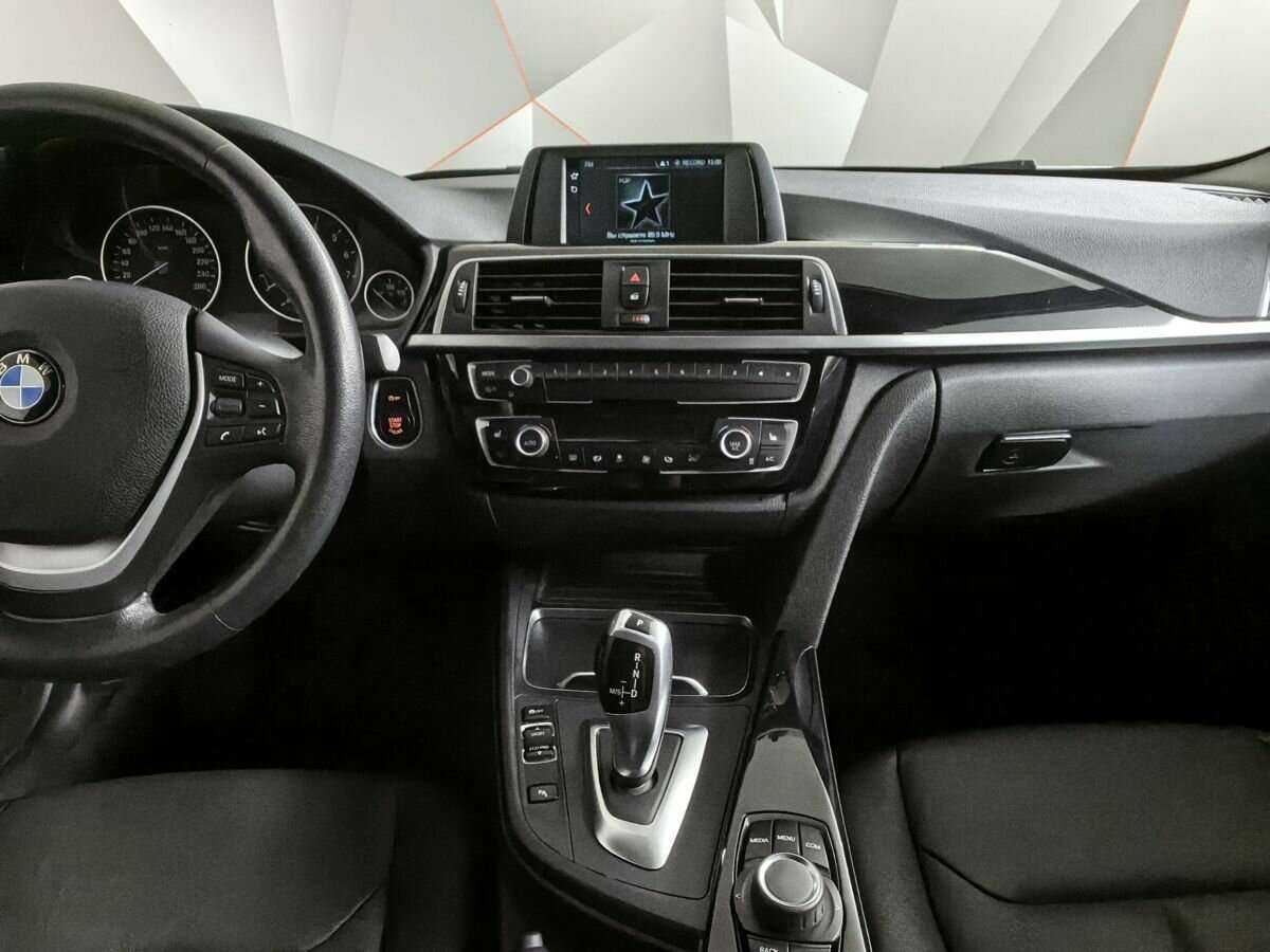 Б/У БМВ 3 серии 2018 года. Фото: #10