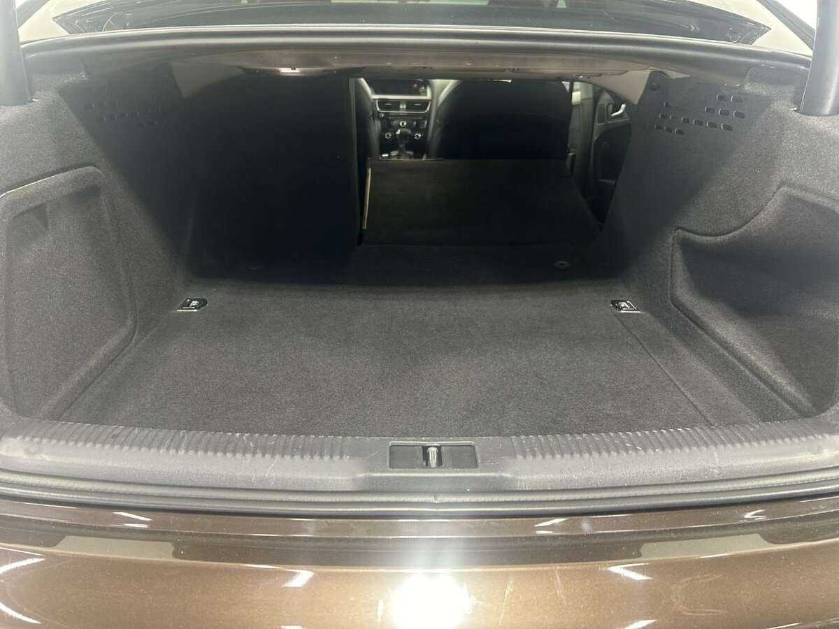 Б/У Ауди А4 2014 года. Фото: #17