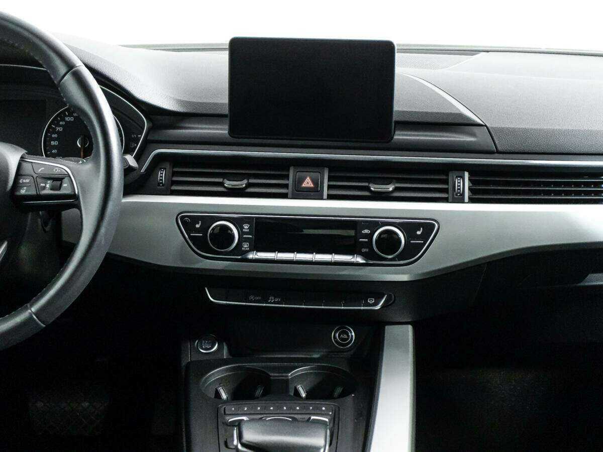 Б/У Ауди А4 2018 года. Фото: #13