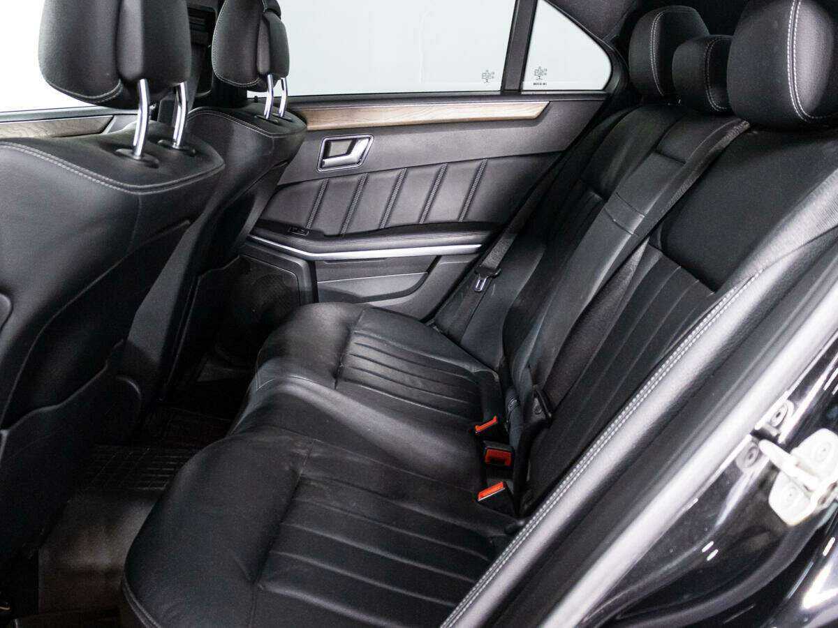 Б/У Мерседес-Бенц Е-Класс 2014 года. Фото: #9