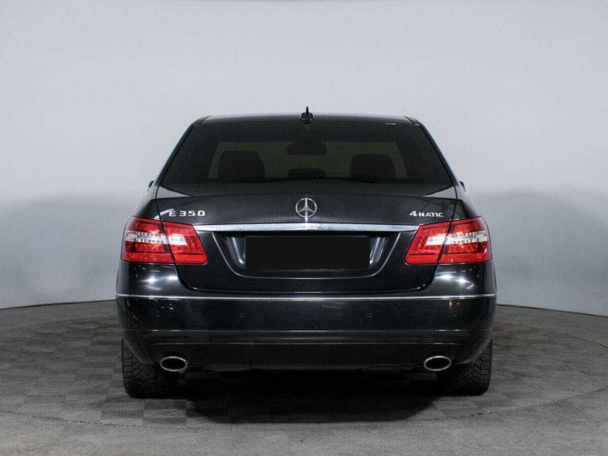 Б/У Мерседес-Бенц Е-Класс 2012 года. Фото: #6