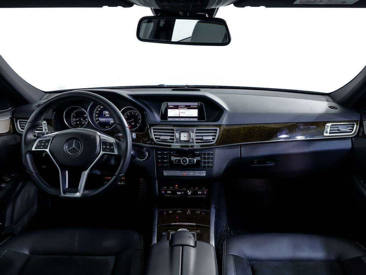 Б/У Мерседес-Бенц Е-Класс 2014 года. Фото: #8