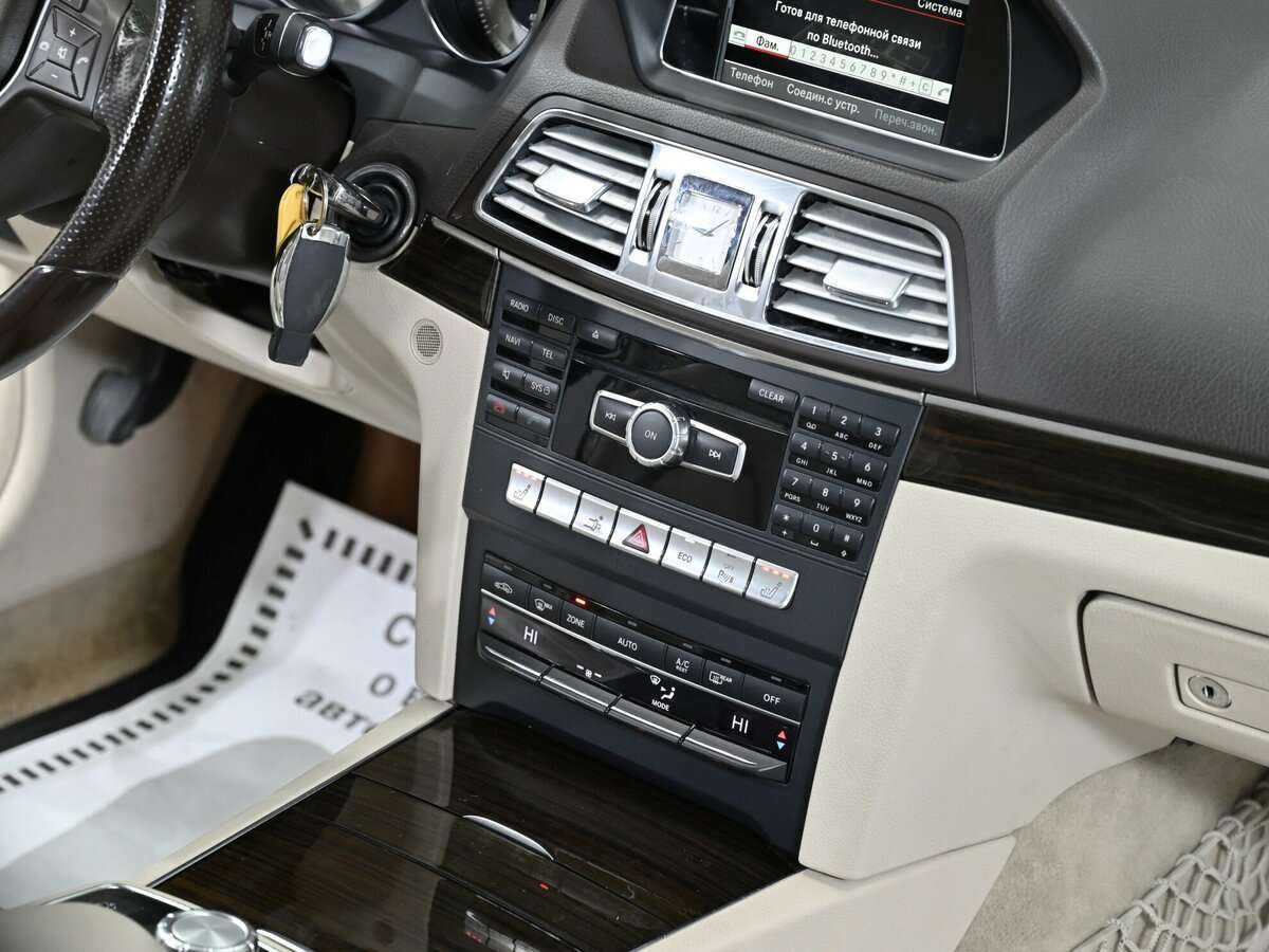 Б/У Мерседес-Бенц Е-Класс 2014 года. Фото: #6