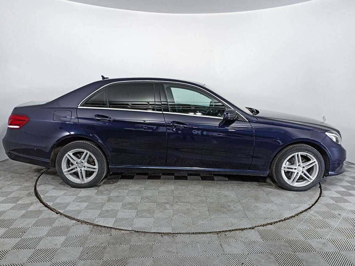 Б/У Мерседес-Бенц Е-Класс 2013 года. Фото: #3