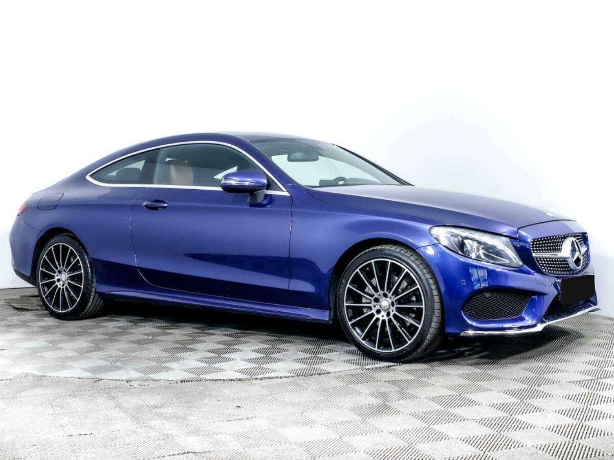 Б/У Мерседес-Бенц Ц-Класс 2016 года. Фото: #2