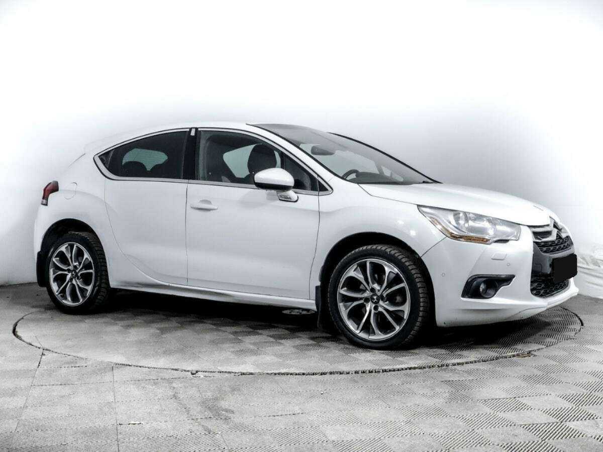 Б/У Ситроен ДС4 2013 года. Фото: #2