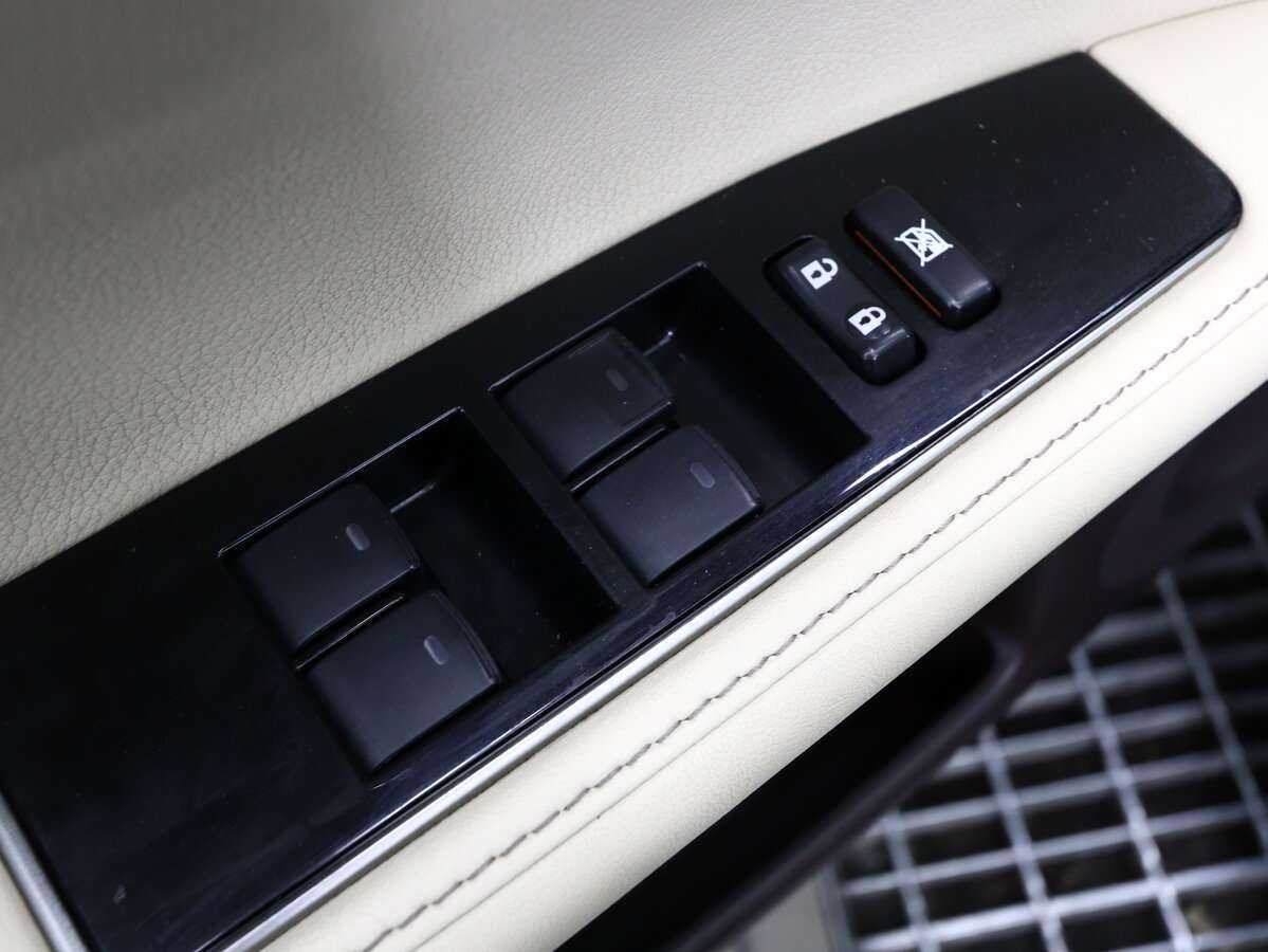 Б/У Лексус ЕС 2016 года. Фото: #5