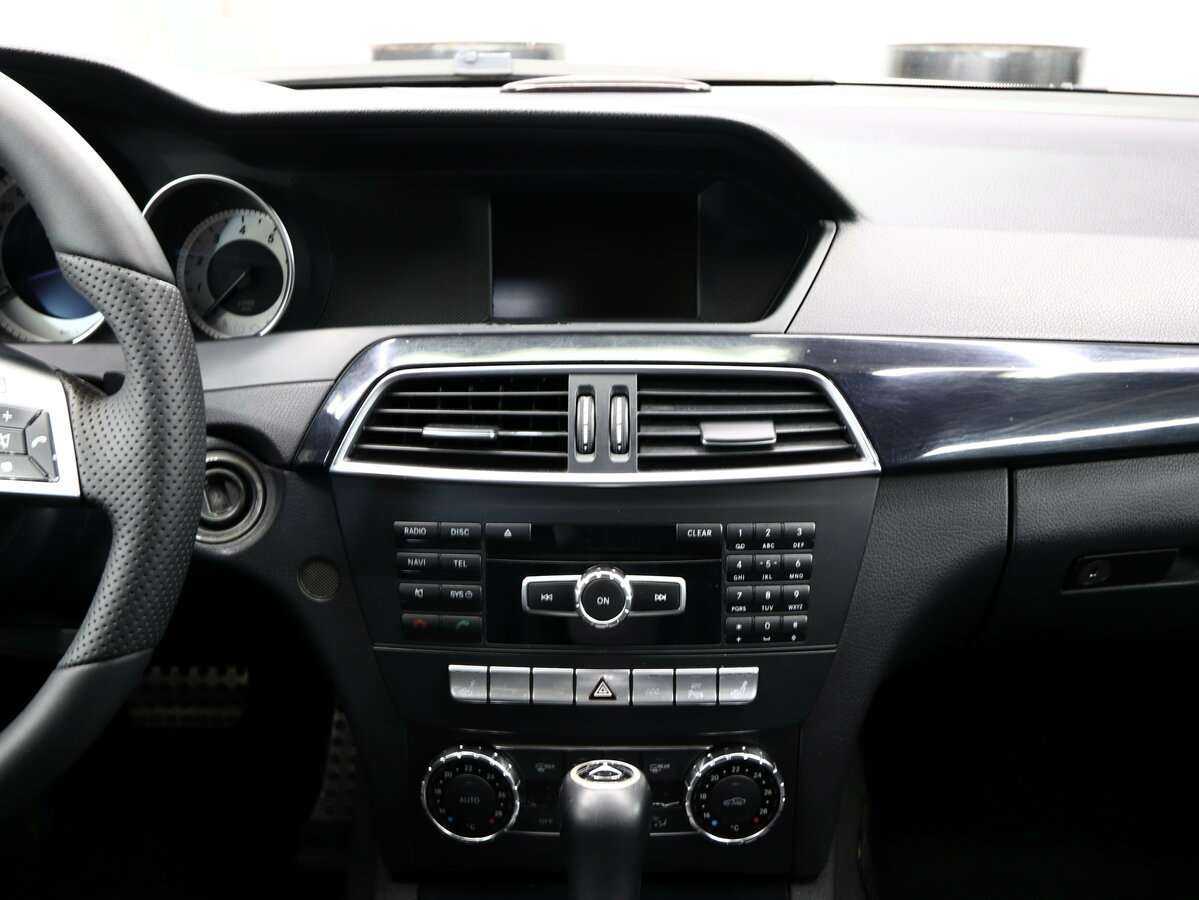 Б/У Мерседес-Бенц Ц-Класс 2012 года. Фото: #18