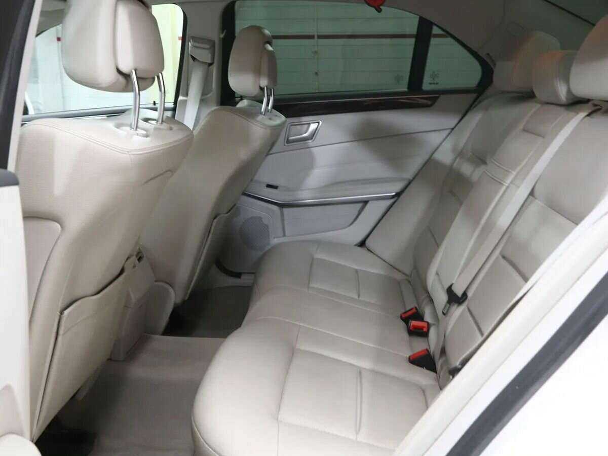 Б/У Мерседес-Бенц Е-Класс 2014 года. Фото: #16