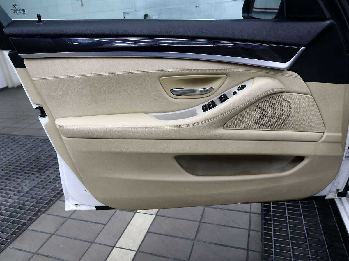 Б/У БМВ 5 серии 2012 года. Фото: #7