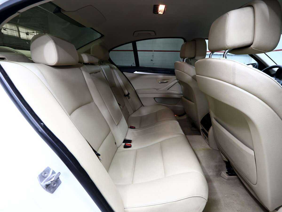 Б/У БМВ 5 серии 2012 года. Фото: #13