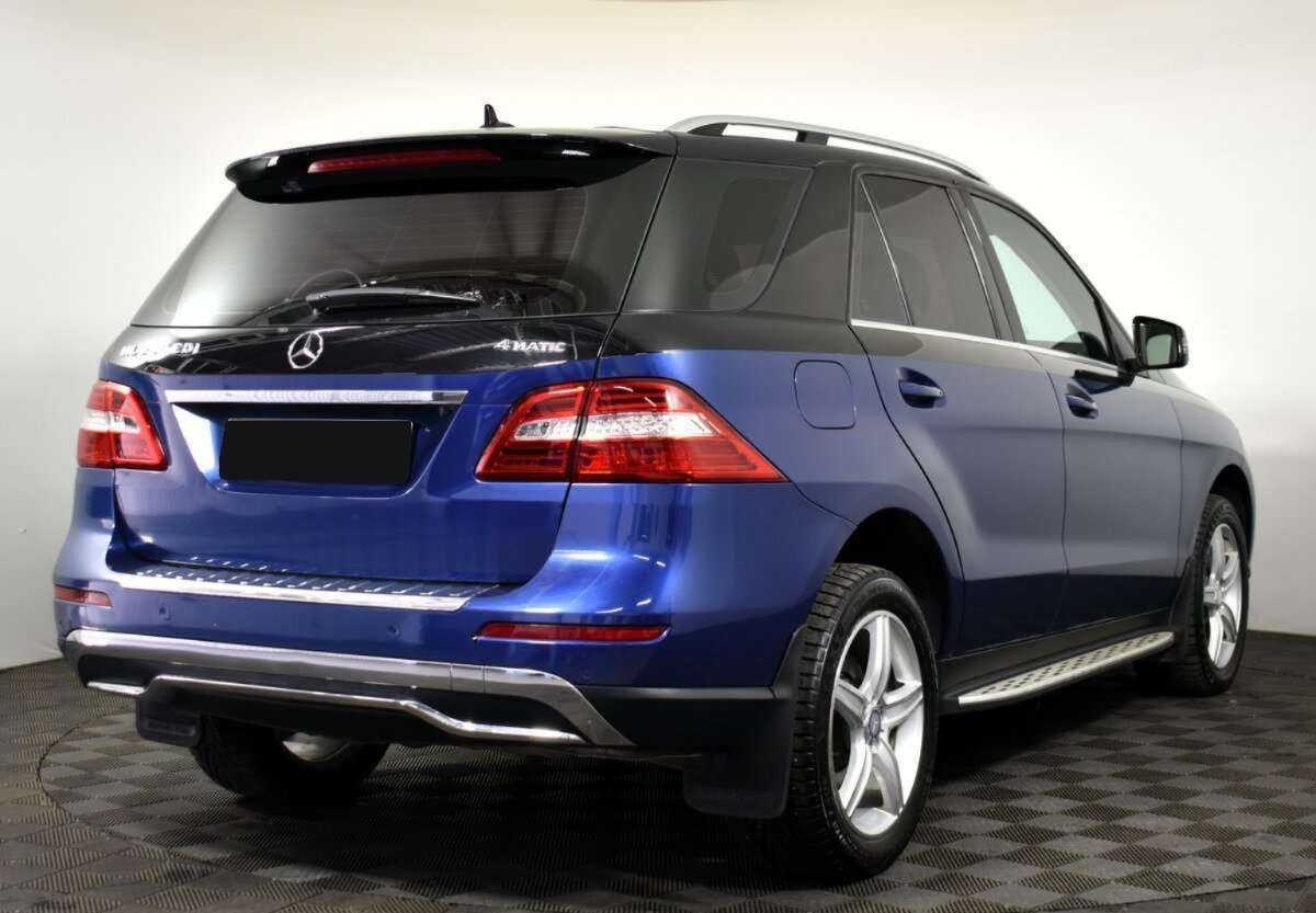 Б/У Мерседес-Бенц М-Класс 2013 года. Фото: #3