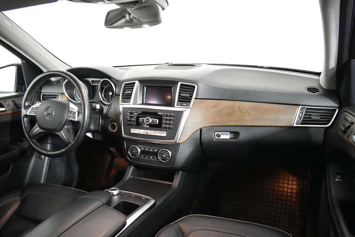 Б/У Мерседес-Бенц М-Класс 2013 года. Фото: #11