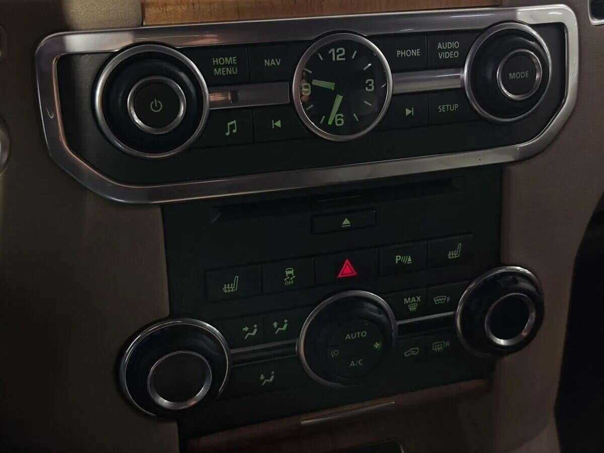 Б/У Лэнд Ровер Дискавери 2014 года. Фото: #14