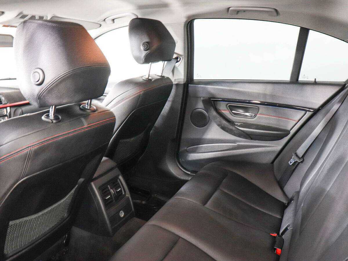 Б/У БМВ 3 серии 2013 года. Фото: #9