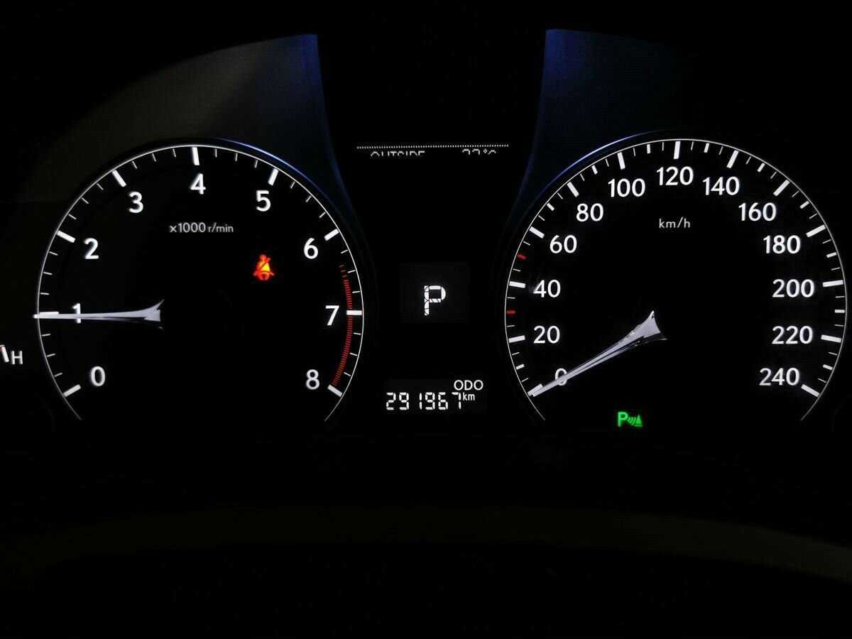 Б/У Лексус Р-Икс 2015 года. Фото: #15