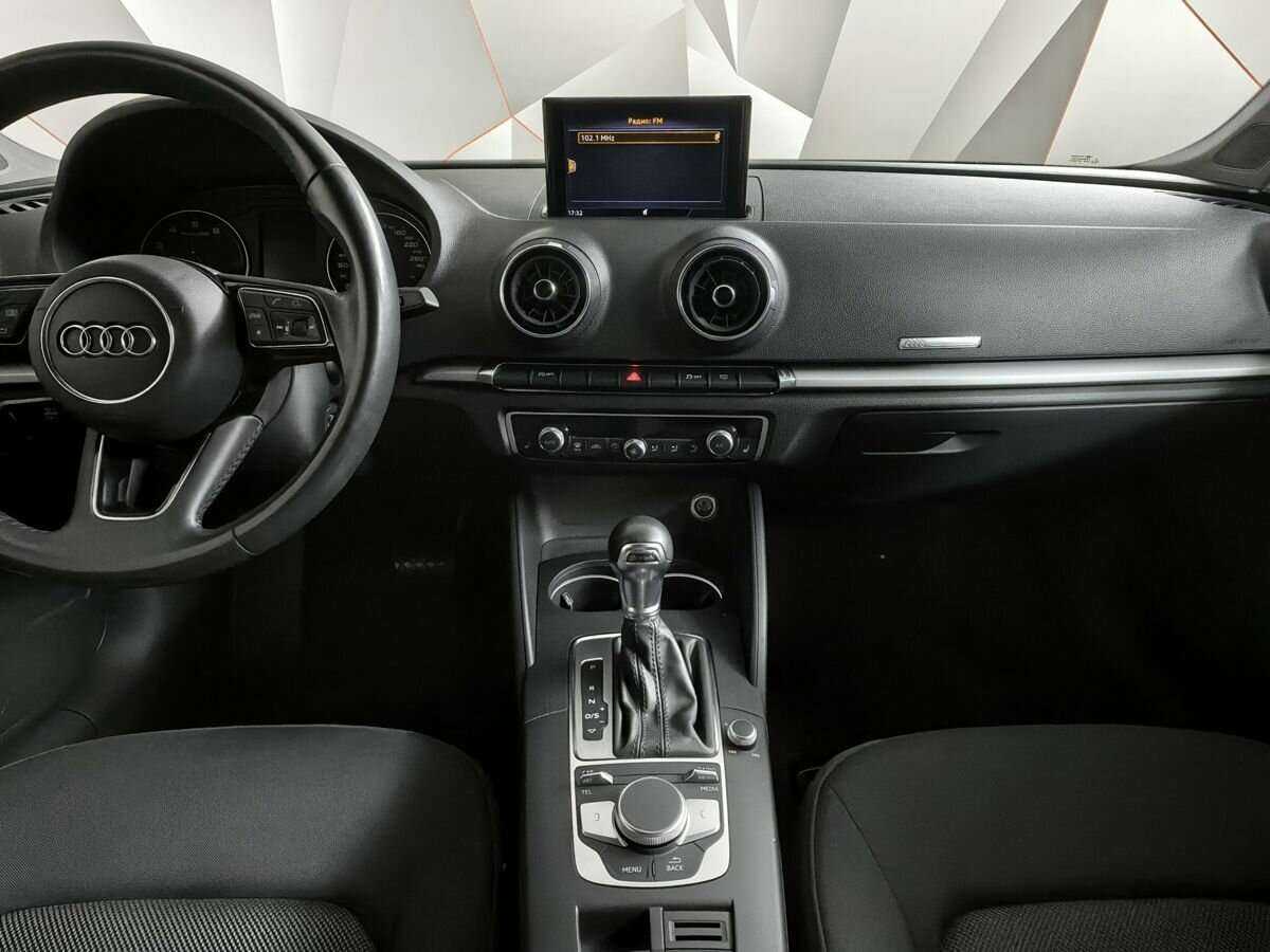 Б/У Ауди А3 2019 года. Фото: #10