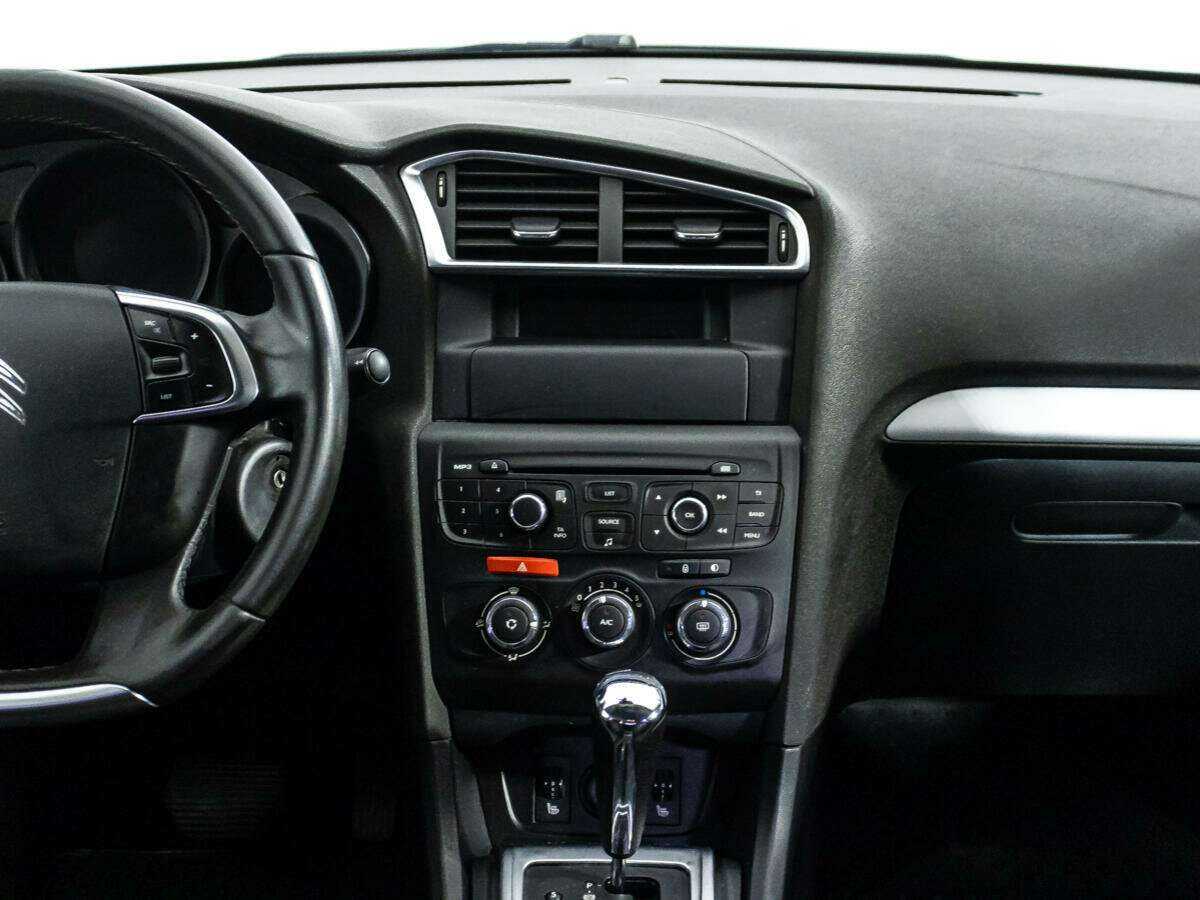 Б/У Ситроен Ц4 2014 года. Фото: #13