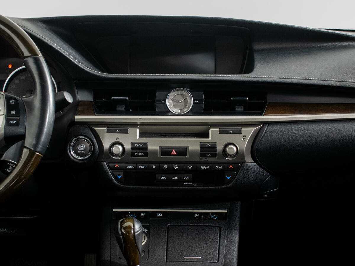 Б/У Лексус ЕС 2014 года. Фото: #9