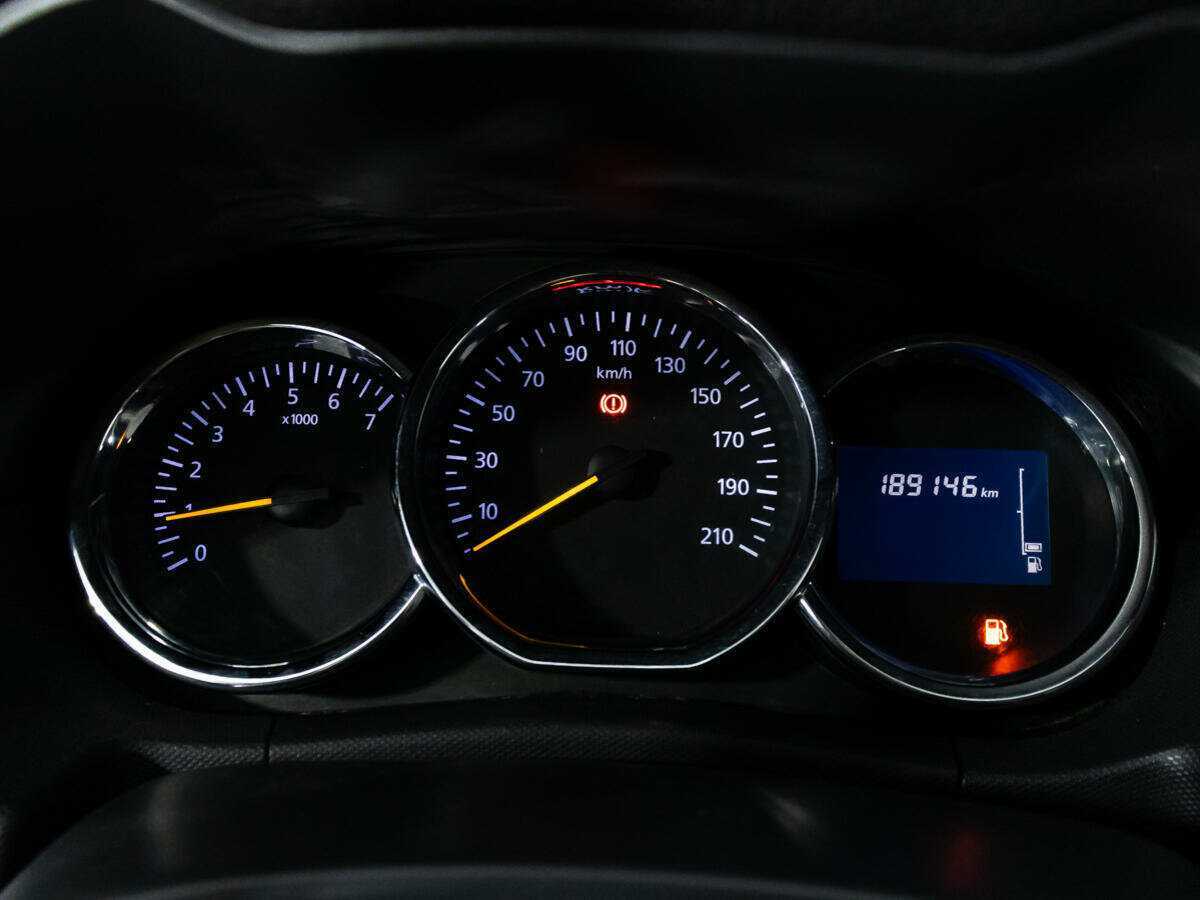 Б/У Рено Дастер 2016 года. Фото: #11