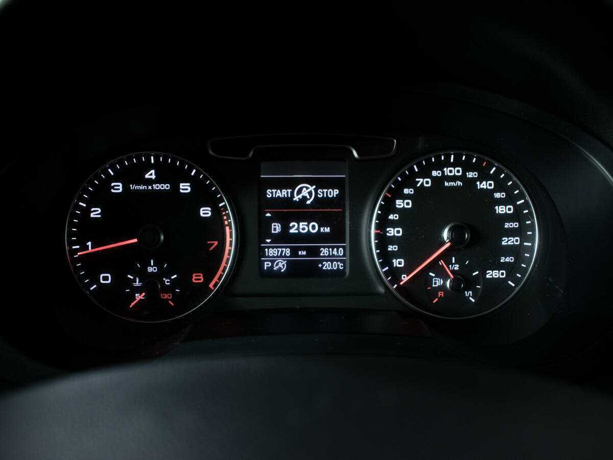 Б/У Ауди К3 2012 года. Фото: #10