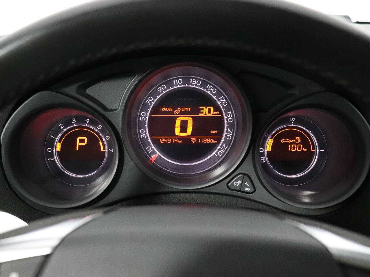 Б/У Ситроен Ц4 2014 года. Фото: #11