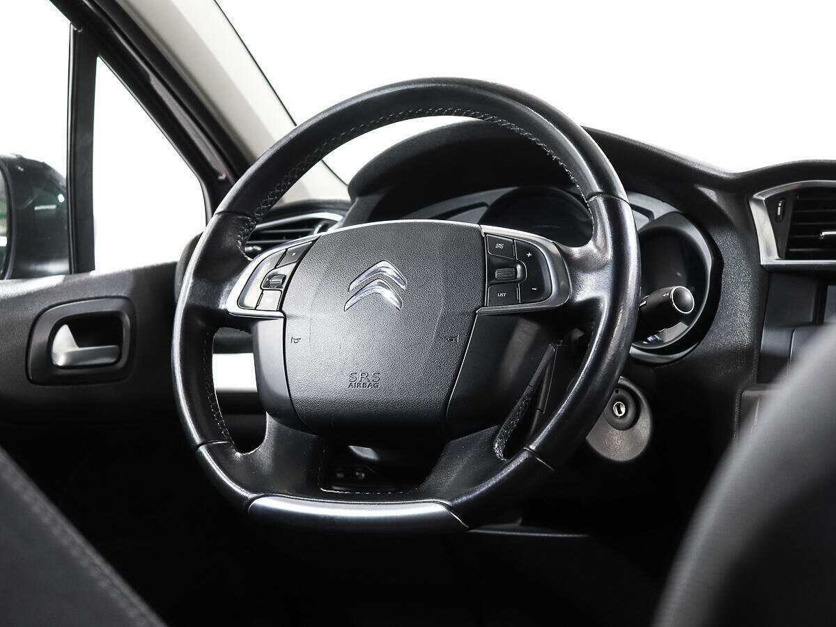 Б/У Ситроен Ц4 2017 года. Фото: #12