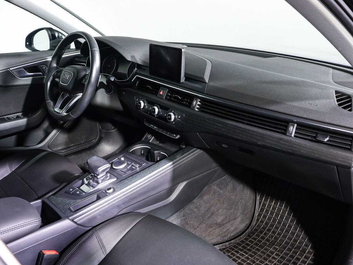 Б/У Ауди А4 2016 года. Фото: #6