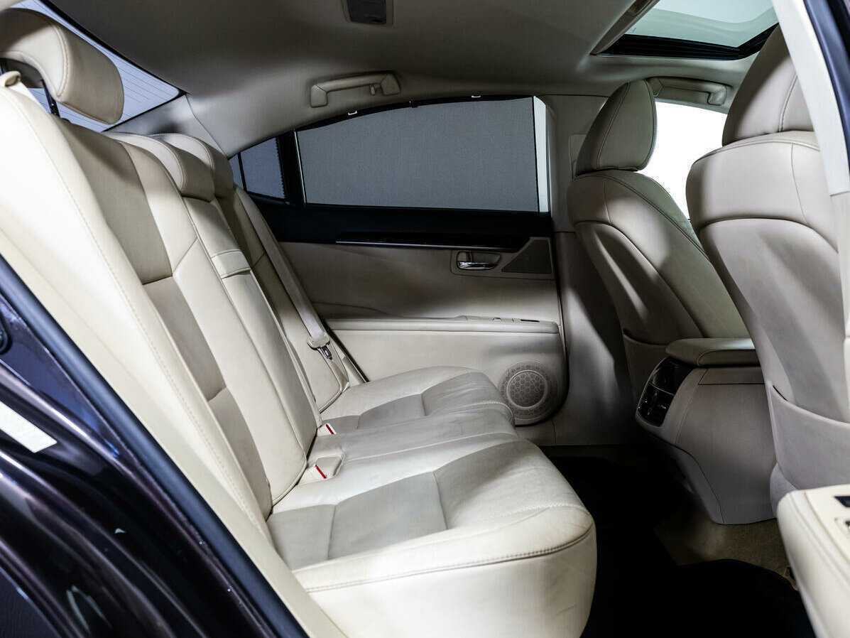 Б/У Лексус ЕС 2014 года. Фото: #21