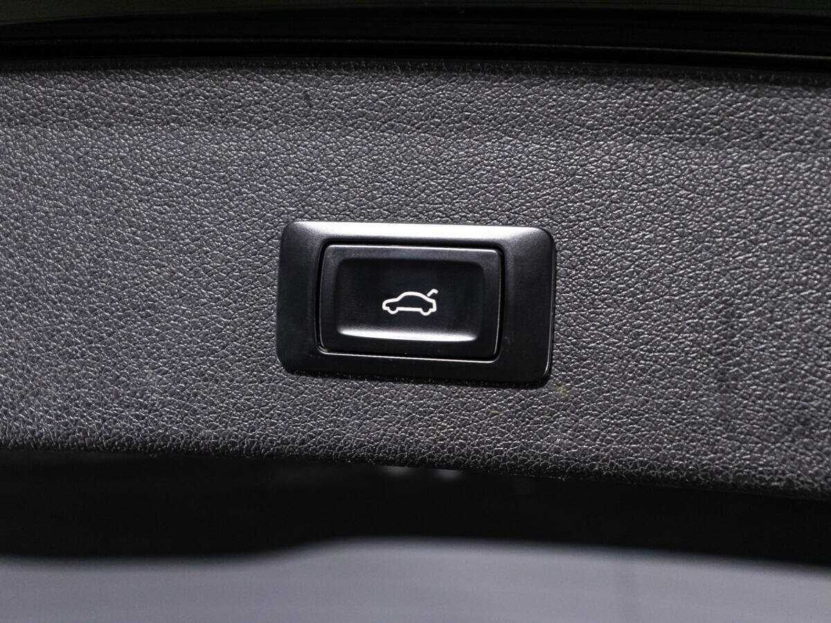 Б/У Ауди К5 2015 года. Фото: #15