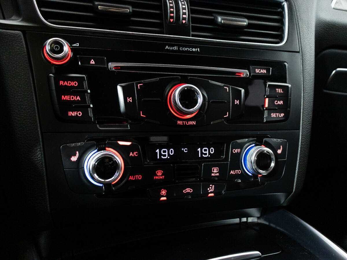 Б/У Ауди К5 2015 года. Фото: #17