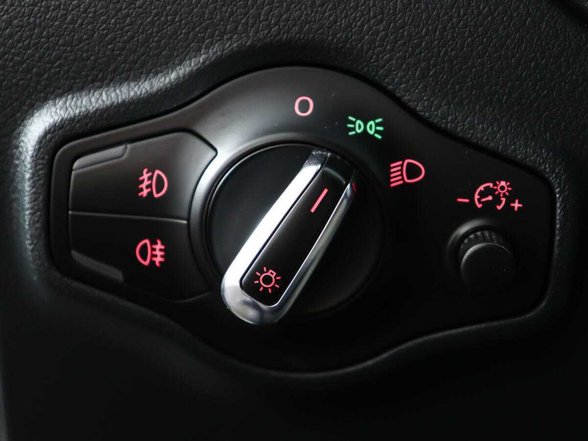 Б/У Ауди К5 2014 года. Фото: #17