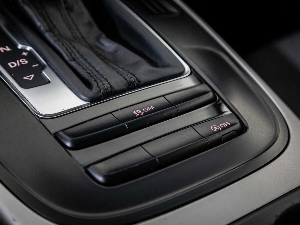 Б/У Ауди А4 2014 года. Фото: #13