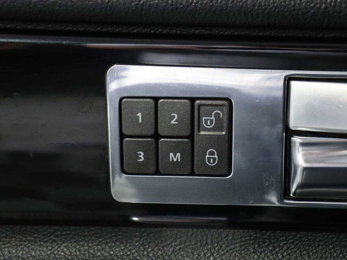 Б/У Лэнд Ровер Дискавери 2013 года. Фото: #18